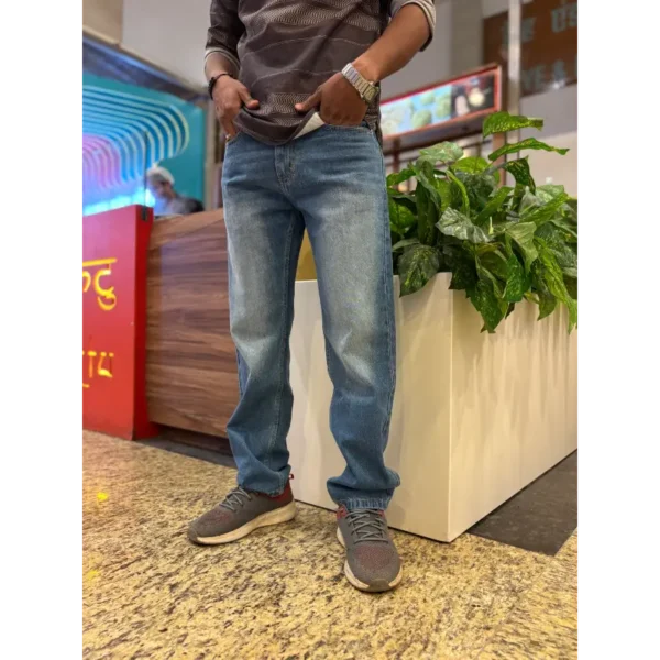 Raw Motion Straight Fit Jeans